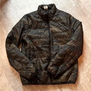 PINK Victoria's Secret Women’s Camouflage Black/Green/Brown Puffer Jacket